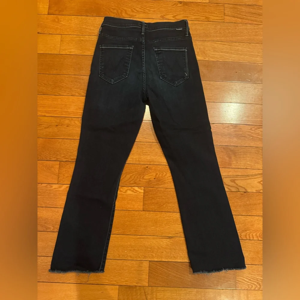 MOTHER The Insider Cropped Step Fray Jeans Size 28 Dark Wash High Waist Raw Hem